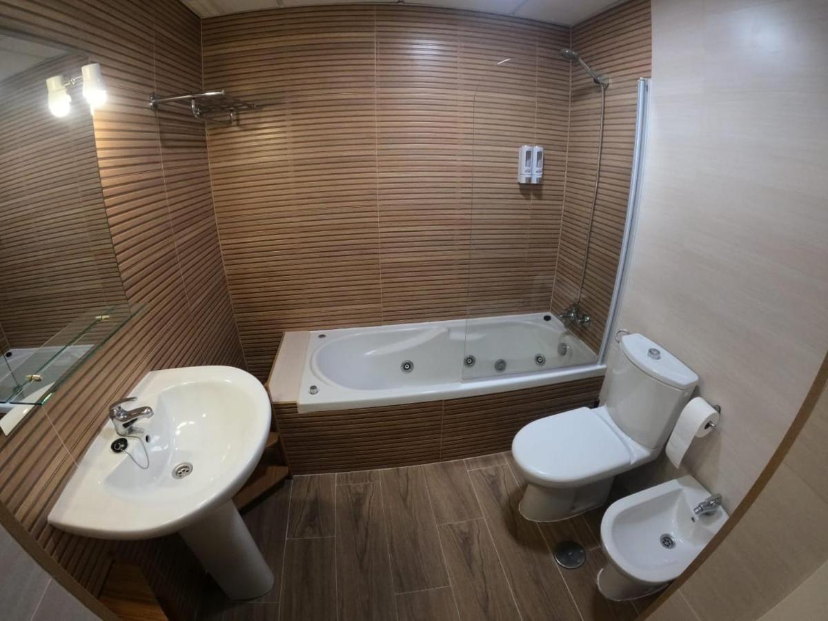 Faro12 Playa & Piscina & Parking Privado *